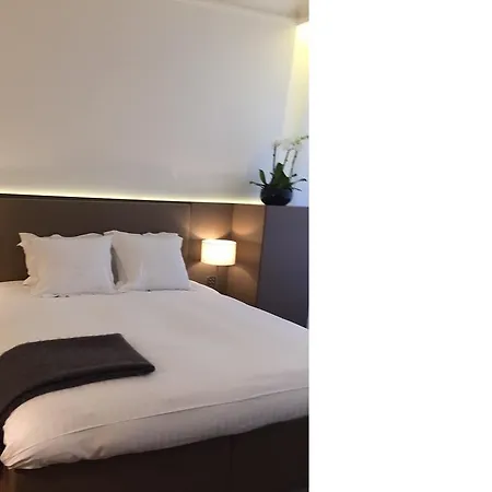 Cirque Deluxe Apartamento *